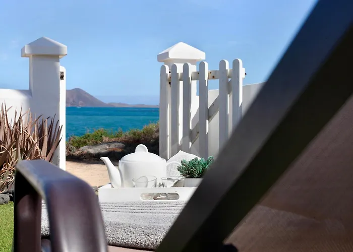 Luxury Oceanfront Villa